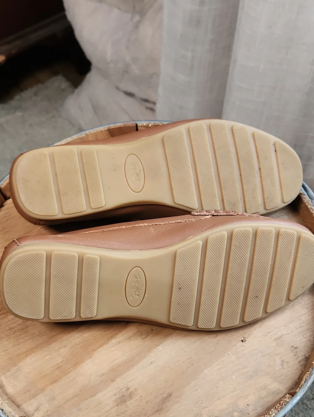 Coach Driving Loafers Pebbled Coral Leather Size 6.5B